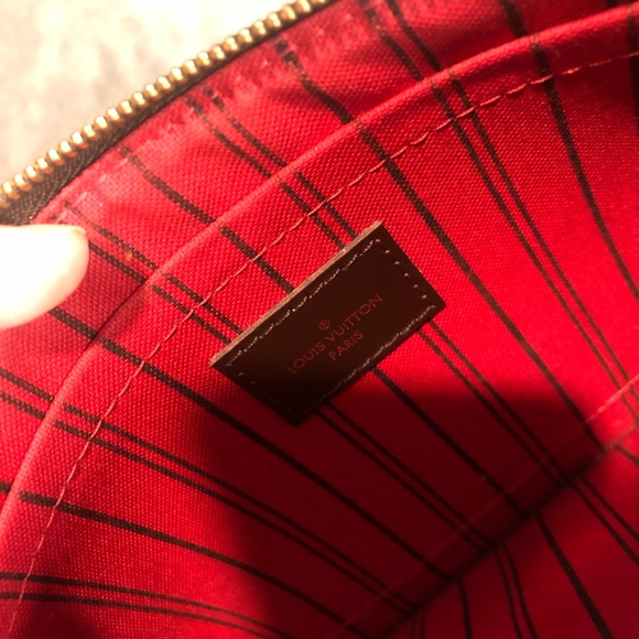 Louis Vuitton Neverfull Pochette pouch - Picture 4 of 4